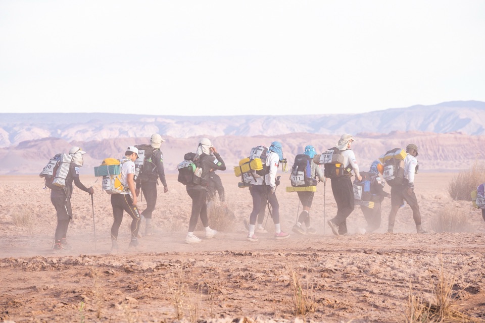 Iris Derke running in the Atacama Desert during the 2018 Atacama Crossing